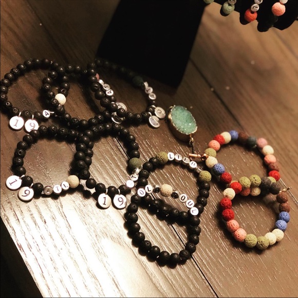 Bracelets - Picture 8 of 8